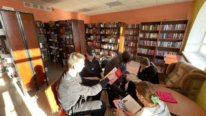 В Лидинской библиотеке читали рассказы о войне