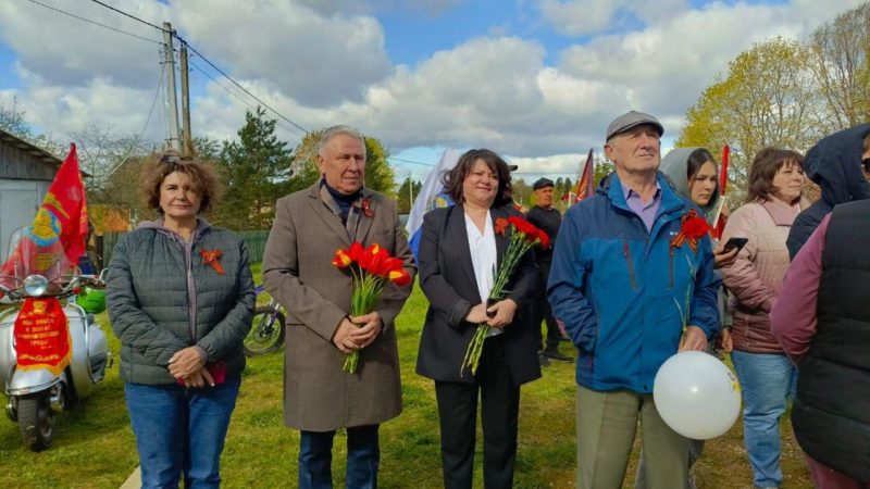 Руководитель фракции «Единая Россия» принял участие в торжественном митинге в Филатово