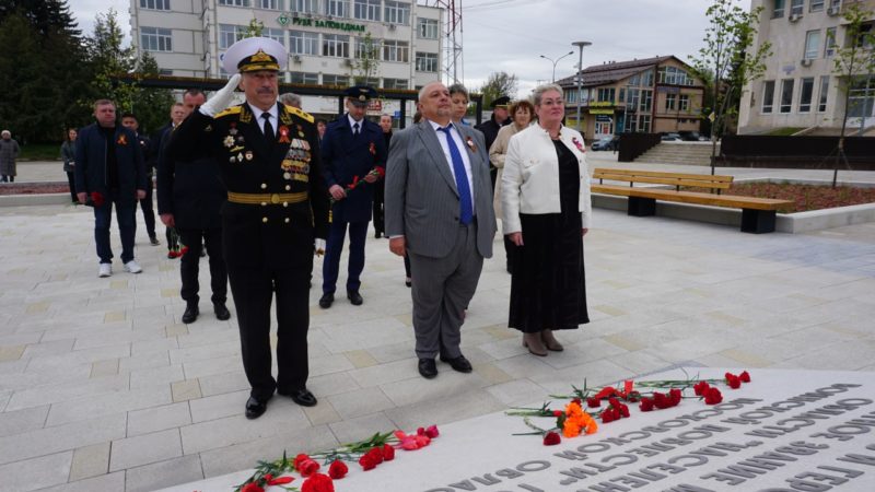 В День Победы в Рузе возложили первые цветы к стеле «Населённый пункт воинской доблести»
