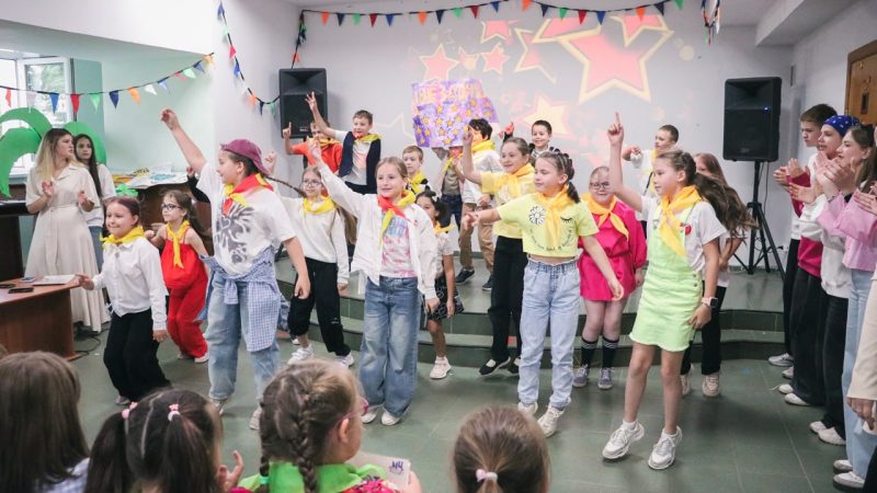 В Молодежке прошло торжественное закрытие первой смены летнего лагеря