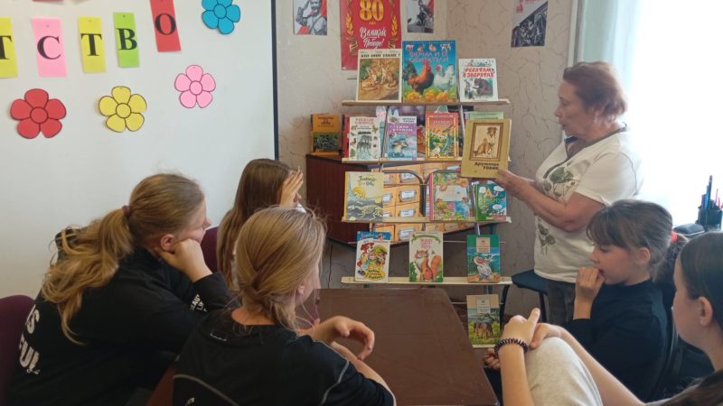 Покровские ребята познакомились с соседями по планете