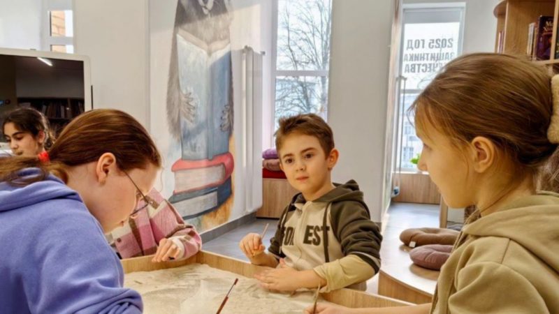 Юные ружане будут воплощать в песке истории из книг