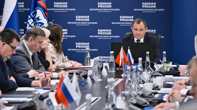 За полгода порядка 6,8 тысячи мероприятий в Подмосковье прошли с участием депутатов от «Единой России»