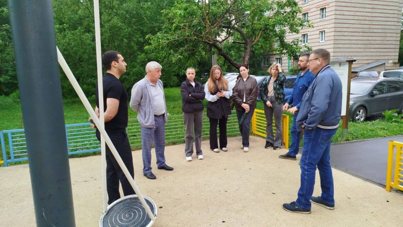 Единороссы обсудили с тучковцами вопросы благоустройства