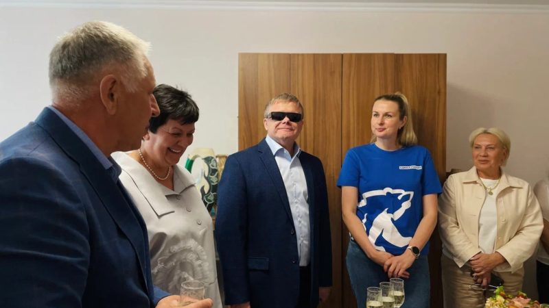 Рузских соцработников поздравили с профессиональным праздником депутат Мособлдумы и руководитель «Единой России» в Совете депутатов