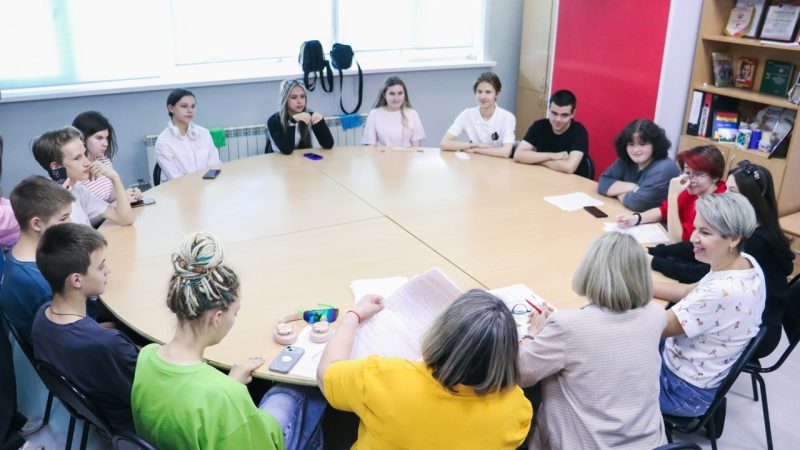 Вожатые в Молодежке обсудили планы на вторую смену летнего лагеря