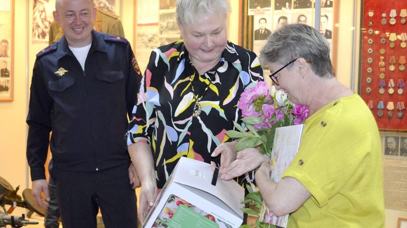 В Рузском ОМВД чествовали ветеранов-юбиляров