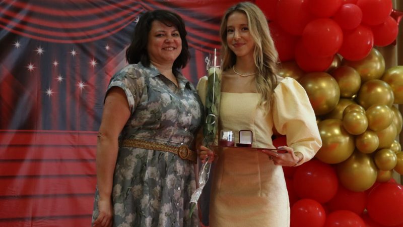 Рузских выпускников-медалистов чествовали в гимназии №1