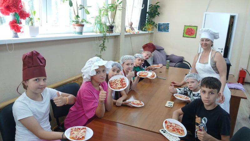 В Беляногорском СДК ребята готовили пиццу