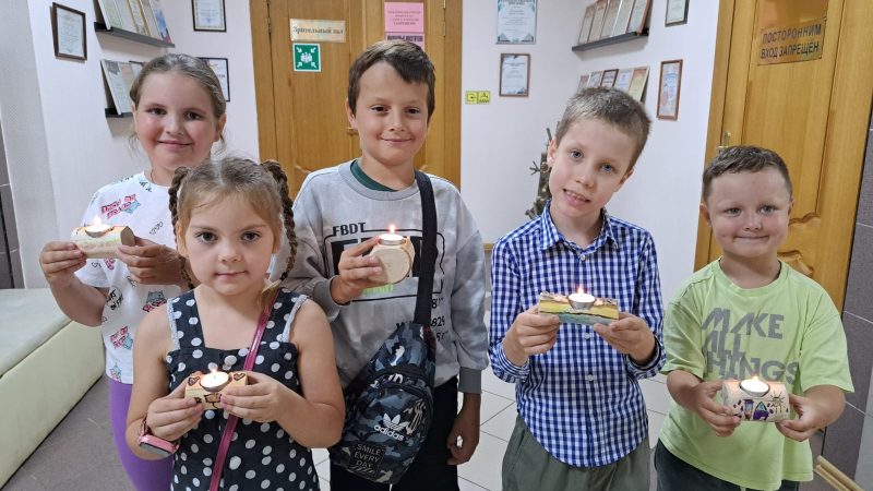 В Тучковском ЦКиИ мастерили подсвечники