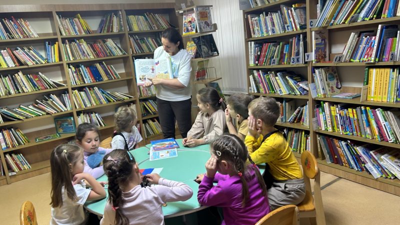 В Тучковской библиотеке отметили День флага России