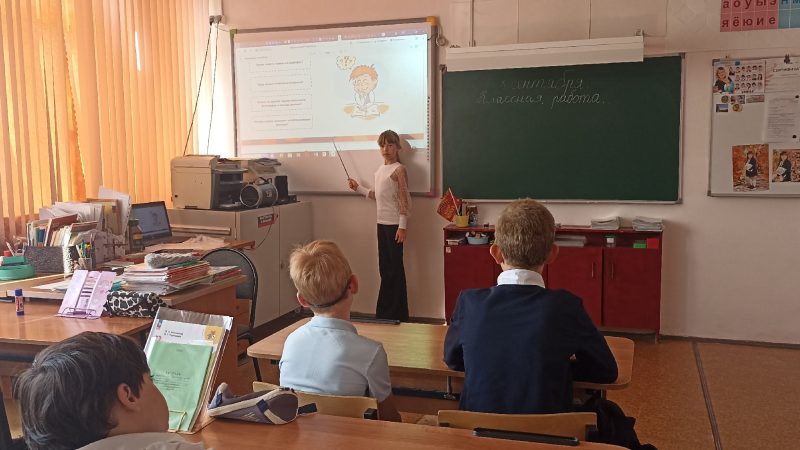 Колюбакинским школьникам – о бережном отношении к русскому языку