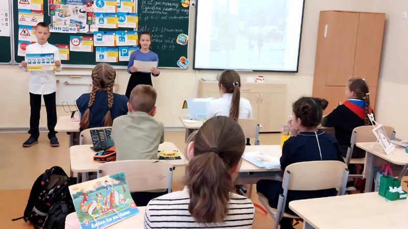 Тучковские школьники повторили «Дорожную азбуку»