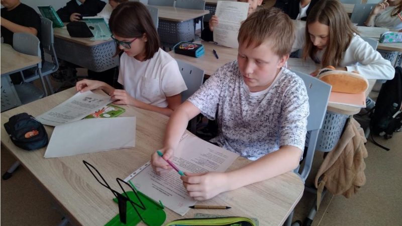 Тучковские школьники приняли участие в акции «Есенинский диктант»