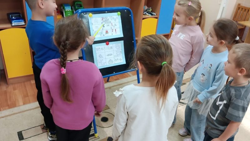 Для тучковских дошколят провели игру «По страницам любимых сказок»