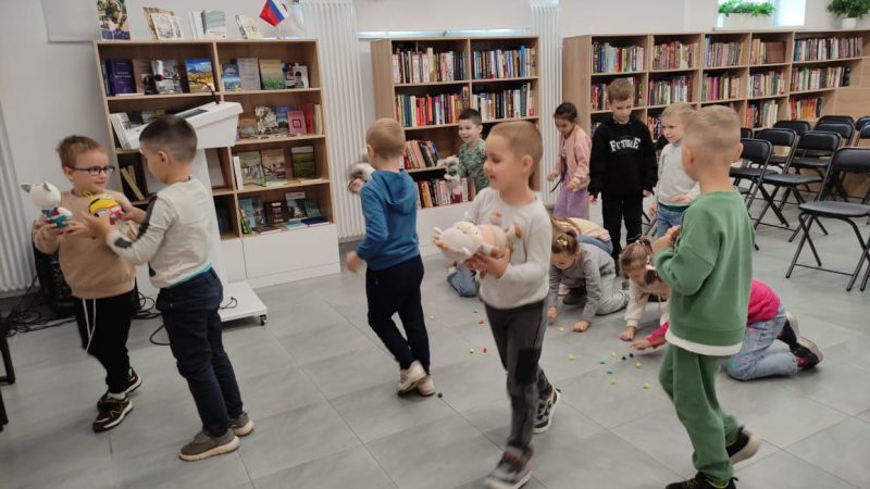 В Рузской библиотеке провели программу «Бабушка – лучший друг»