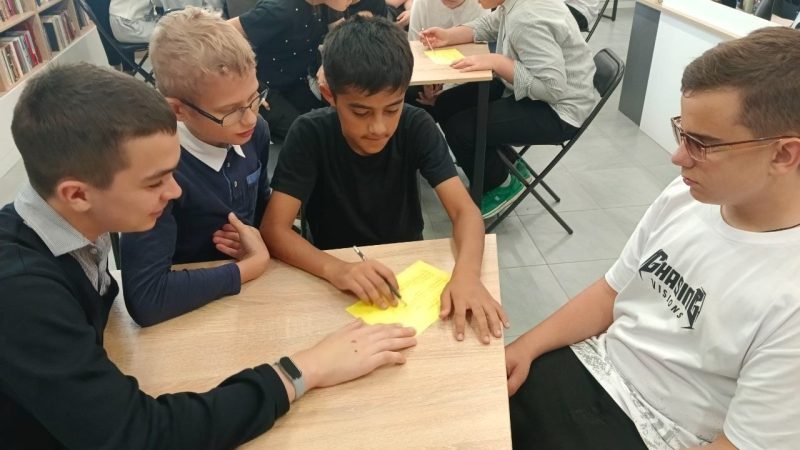 Для юных ружан провели занятие «Мы грамотеи»