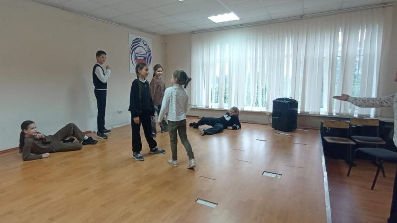 В Нестеровском лицее провели занятие по актерскому мастерству