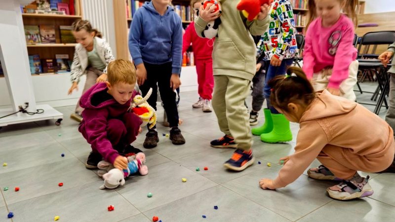 Для юных ружан провели программу «Бабушкин платок»