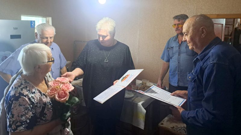 Члены совета ветеранов Рузской милиции поздравили с юбилеем Надежду Захарову