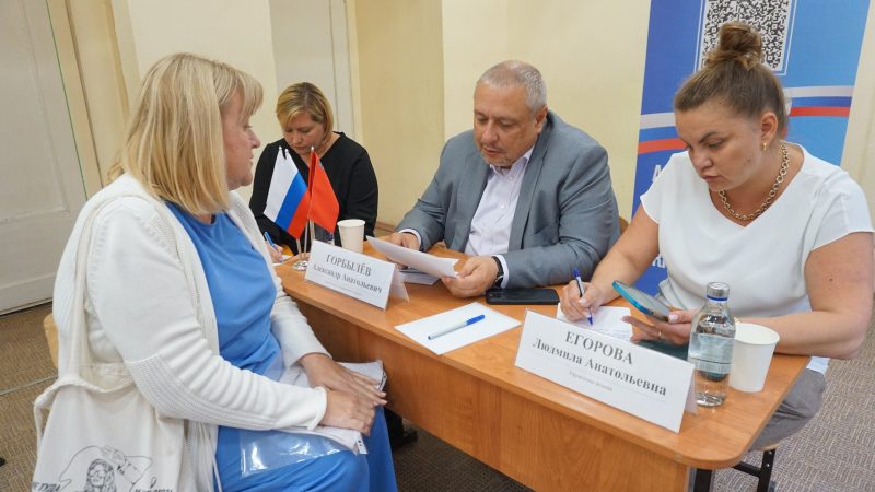 В Сытьково прошёл приём жителей в формате «Выездной администрации»