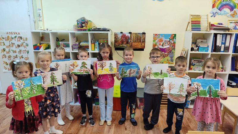 Нововолковские дошколята познавали красоту осенней природы