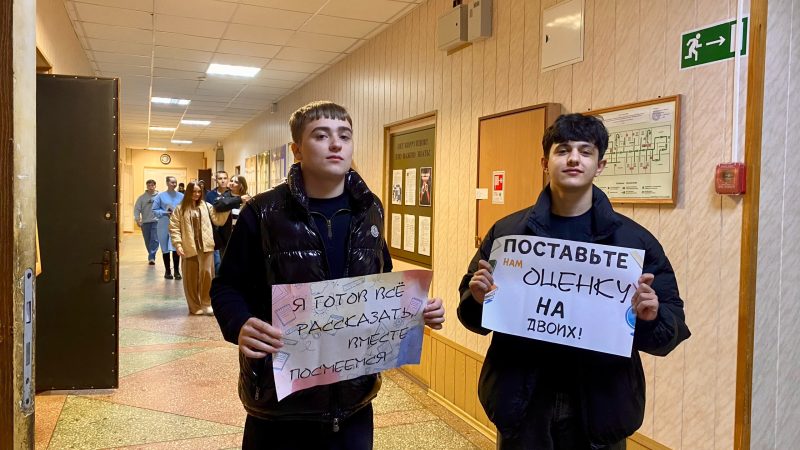 Тучковские студенты подготовили оригинальные плакаты