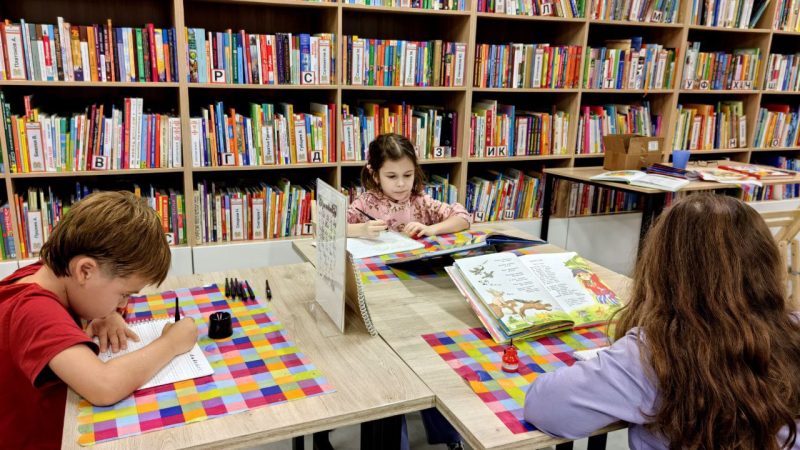 В Рузе прошло занятие студии изящного письма «Каллиграфия»