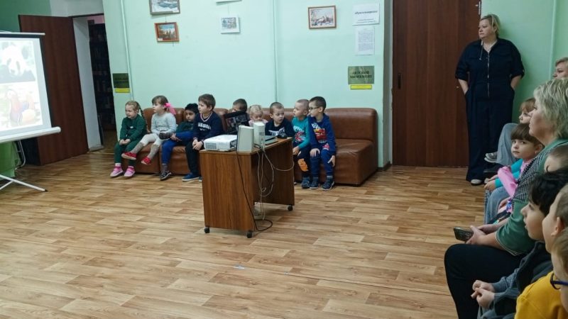 В Рузской библиотеке прошла экологическая программа «Защитим животных»