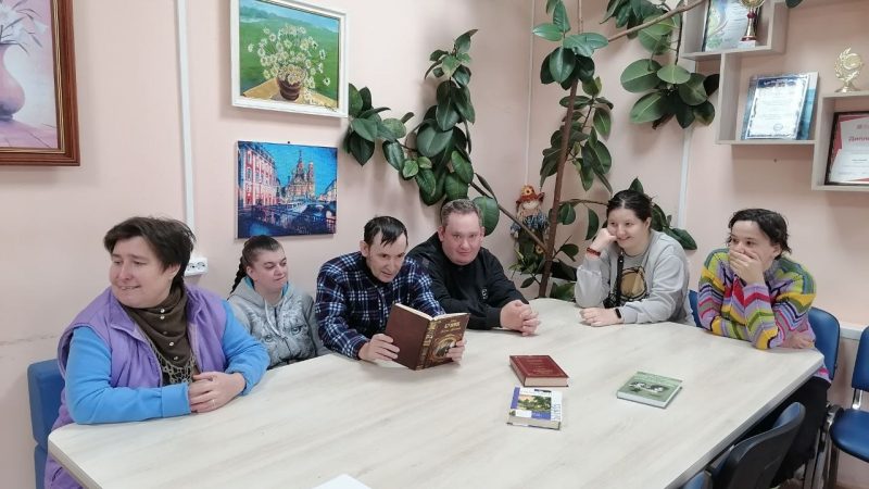 Литературный вечер в честь 155-летия со дня рождения И. А. Бунина: в инклюзивной студии «Без границ»