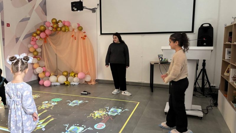 Активные игры на интерактивном полу в Рузской центральной библиотеке