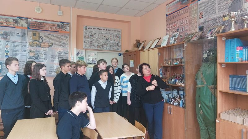 Уроки безопасности в школе №2 Рузы: подготовка к Дню гражданской обороны