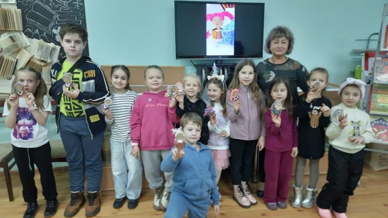 Мастер-класс «От всего сердца» прошел в Тучковской поселковой библиотеке