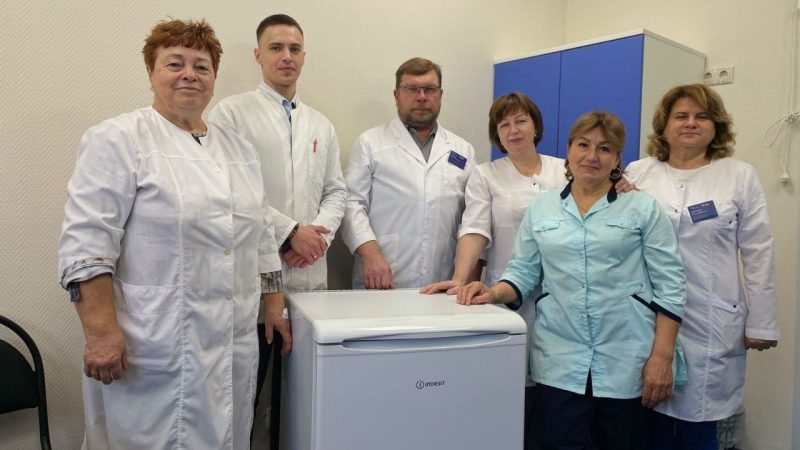Депутат Татьяна Сердюкова приобрела холодильник в Колюбакинскую поликлинику