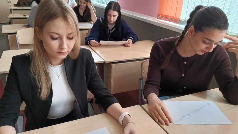 Классный час «Цени свою жизнь» в 11 «А» классе Тучковской СОШ №1