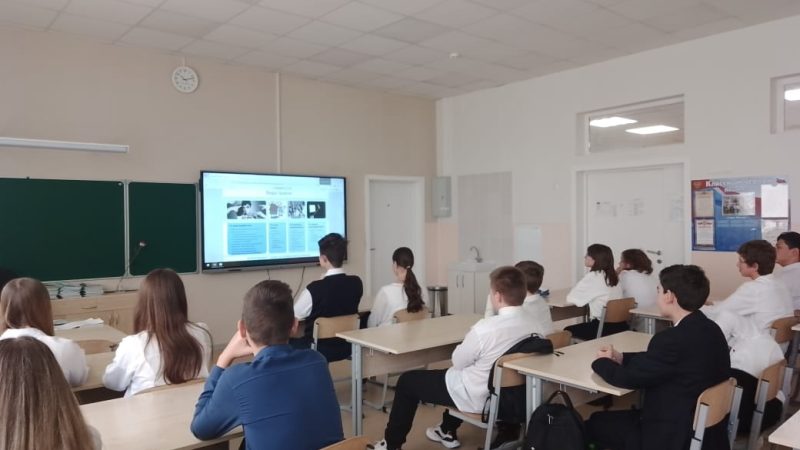 В 8 «А» классе Тучковской СОШ №1 прошла важная беседа о профилактике травли