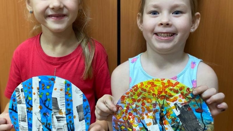 В центре культуры и искусств Тучково прошел мастер-класс «Березовая роща. Аппликация»