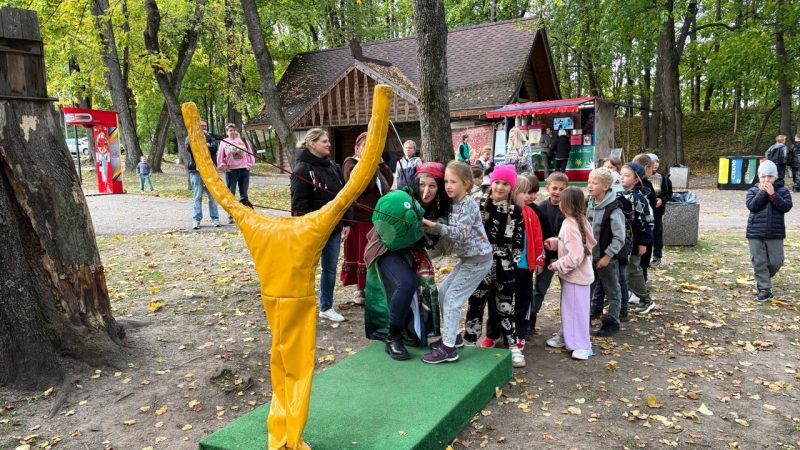 Сказочные гости в парке «Городок»: праздник для детей и взрослых