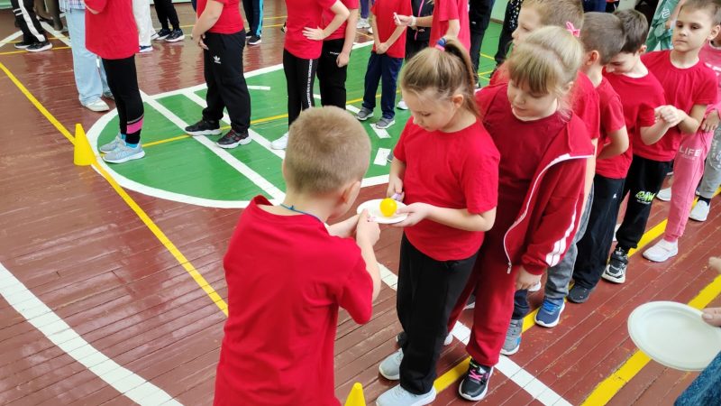 Осенний праздник в Сытьковском СДК: весёлые игры для юных гимназистов