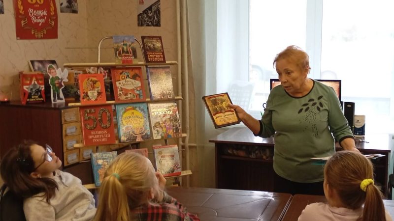 В Покровской библиотеке говорили о единстве и патриотизме