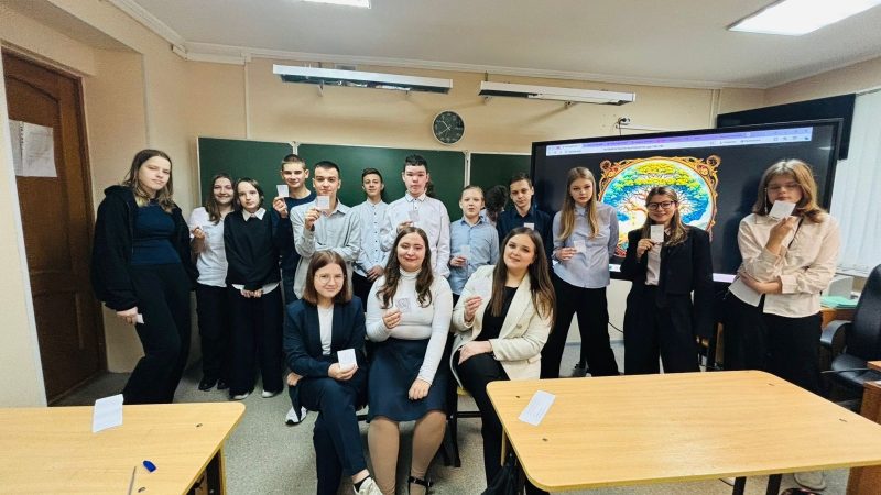 Классный час «На пути к взрослению» в СОШ №3 Рузы