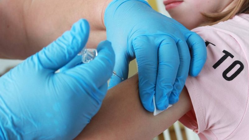 Вакцинация детей от гриппа в Подмосковье: более 1 миллиона прививок