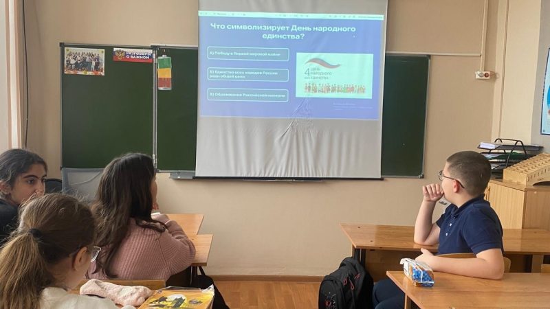 «Разговоры о важном»: школа № 2 Рузы обсудила общество безграничных возможностей