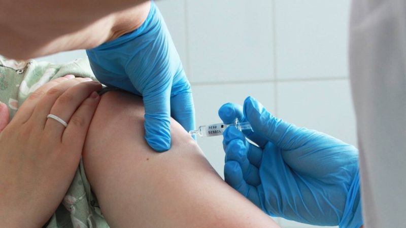 Более 4,5 млн человек вакцинировались от гриппа в Подмосковье