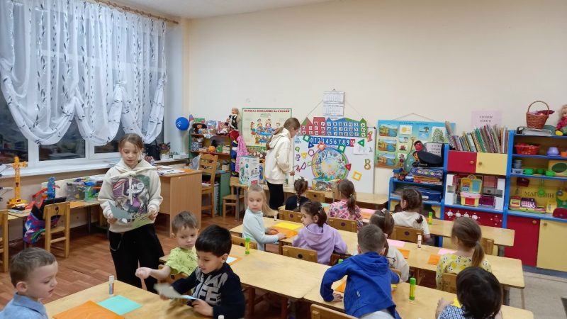 Библиотечный урок для дошкольников в преддверии Дня матери