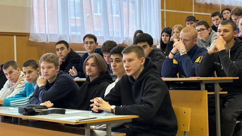 Учащимся филиала Московского политеха в Тучково – о «цифровом щите»  