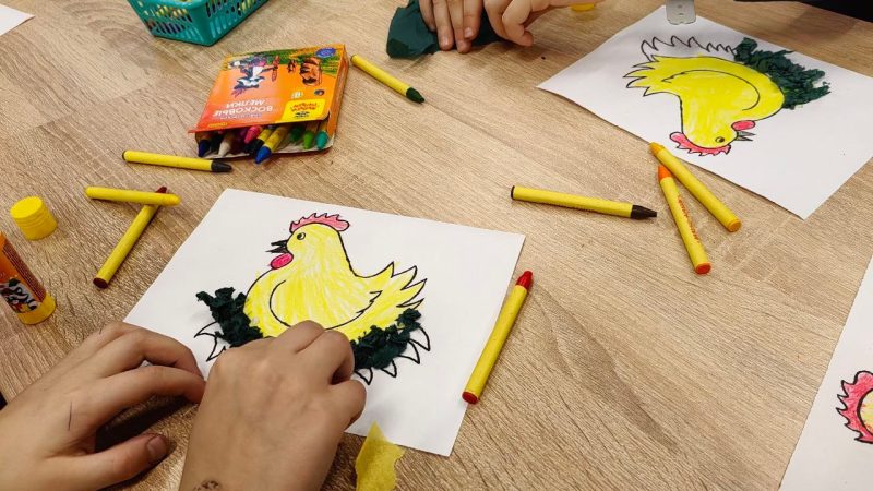 Мастер-класс «Курочка-наседка» прошел в клубе досуга «33 идеи»