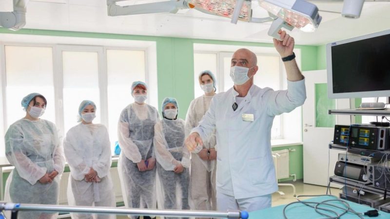 «Единая Россия» обеспечила закрепление кадров в медучреждениях