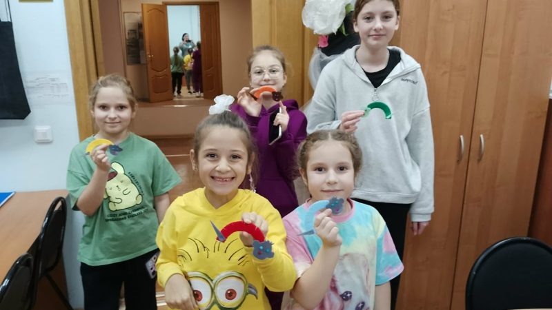 Мастер-класс «Обезьянка» прошел в швейной мастерской «Золотые нити»