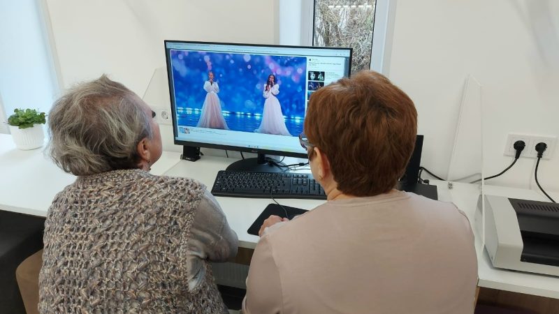 Уроки компьютерной грамотности для старшего поколения